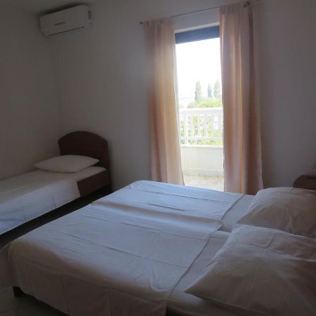 Apartments Galic 오미스 외부 사진