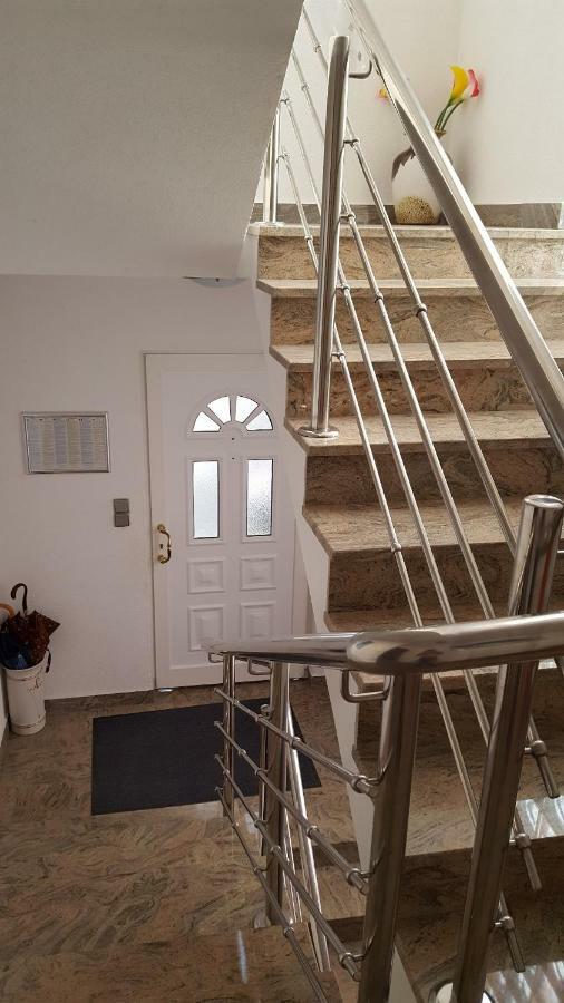 Apartments Galic 오미스 외부 사진